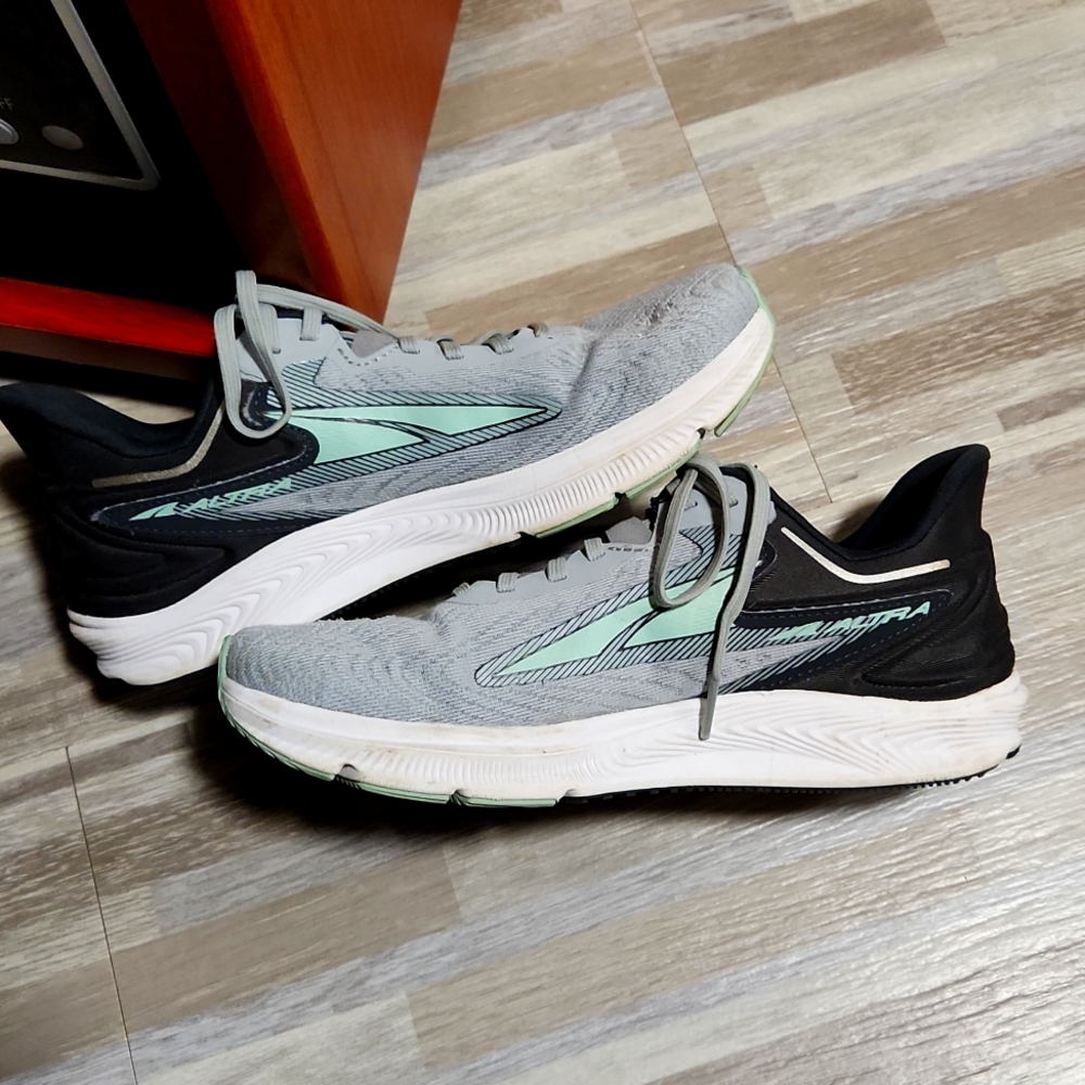Altra Torin 6
